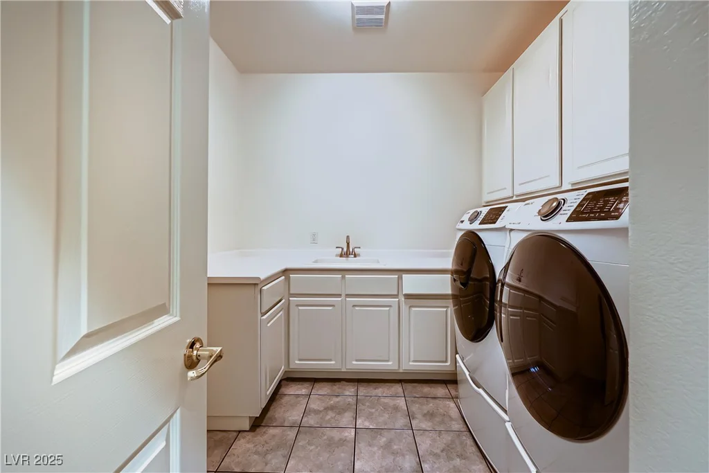 386 Wiseton, Las Vegas, NV 89183