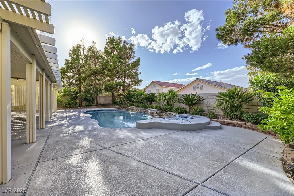 386 Wiseton, Las Vegas, NV 89183