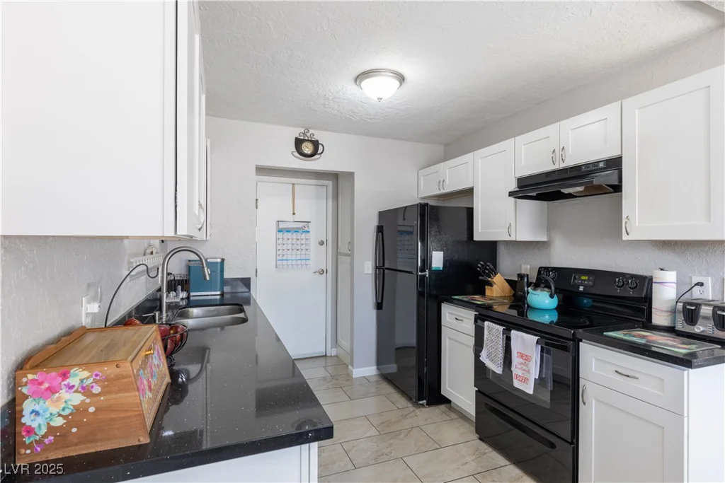 3143 La Mesa, Henderson, NV 89014