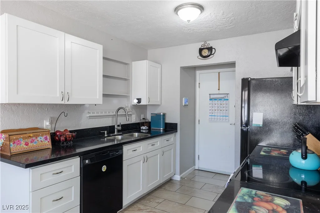 3143 La Mesa, Henderson, NV 89014