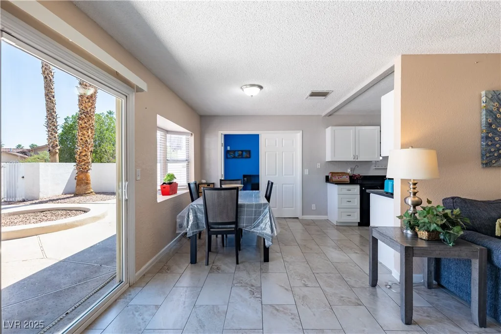 3143 La Mesa, Henderson, NV 89014