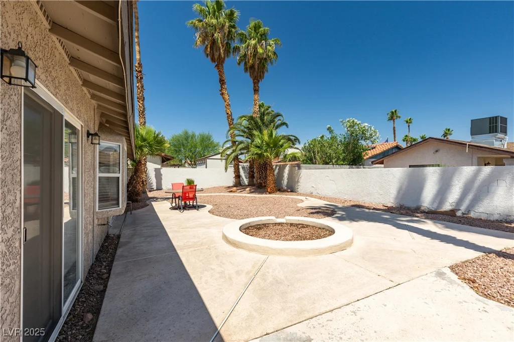 3143 La Mesa, Henderson, NV 89014