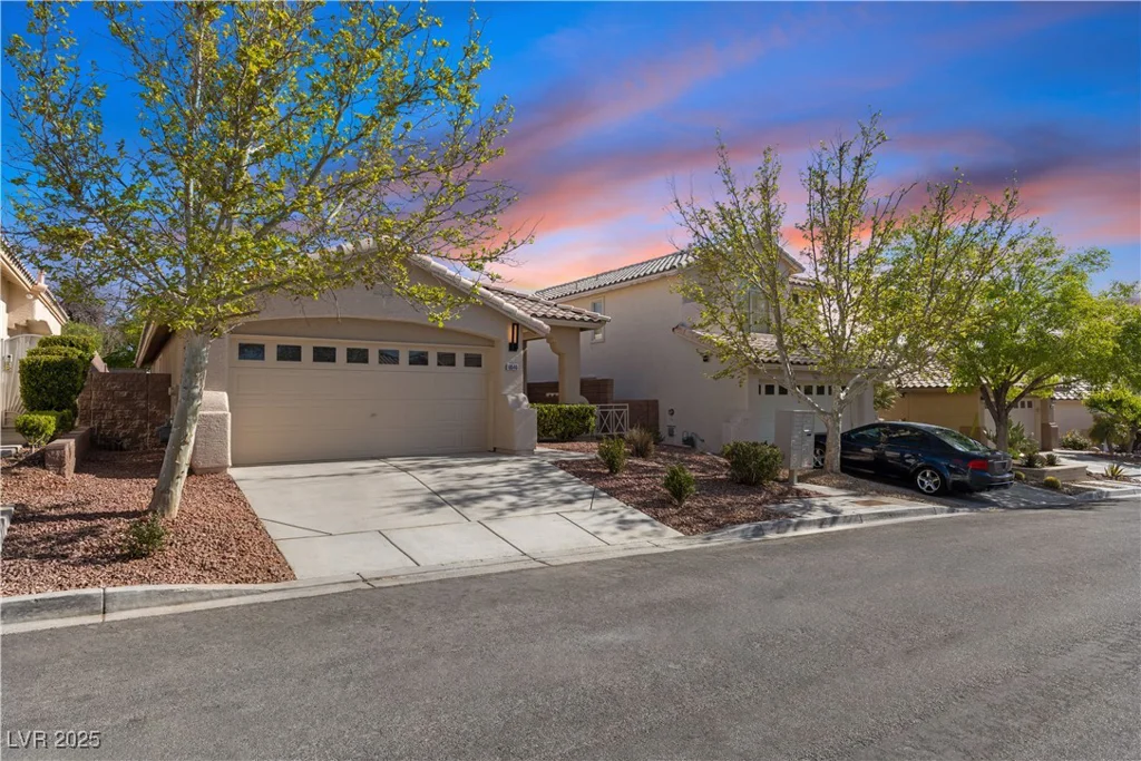 10540 Beachwalk, Las Vegas, NV 89144