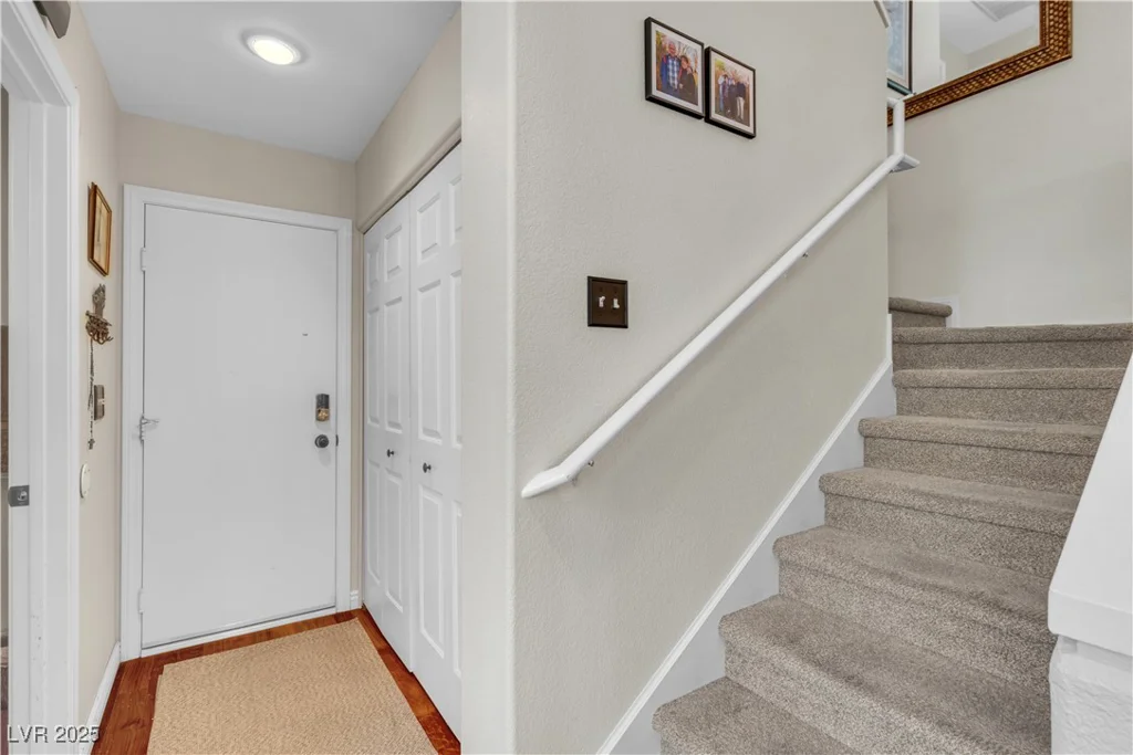 1825 Derbyshire, Las Vegas, NV 89117