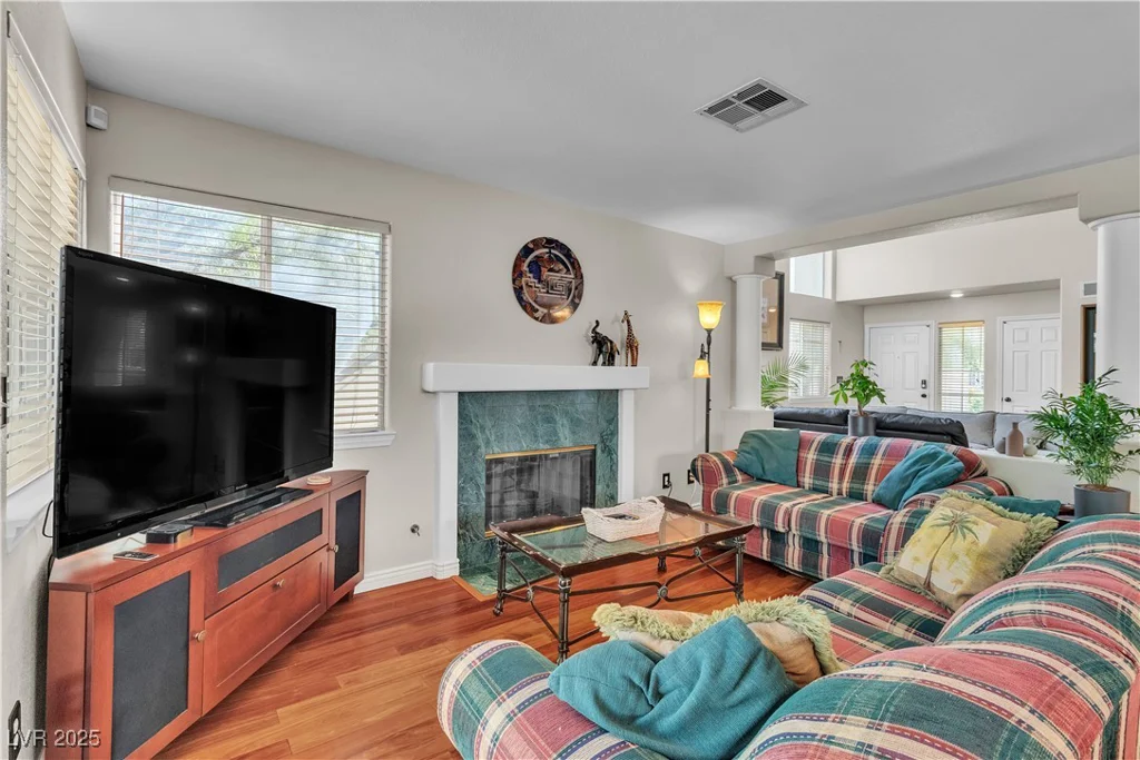 1825 Derbyshire, Las Vegas, NV 89117