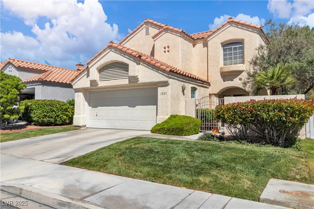 1825 Derbyshire, Las Vegas, NV 89117