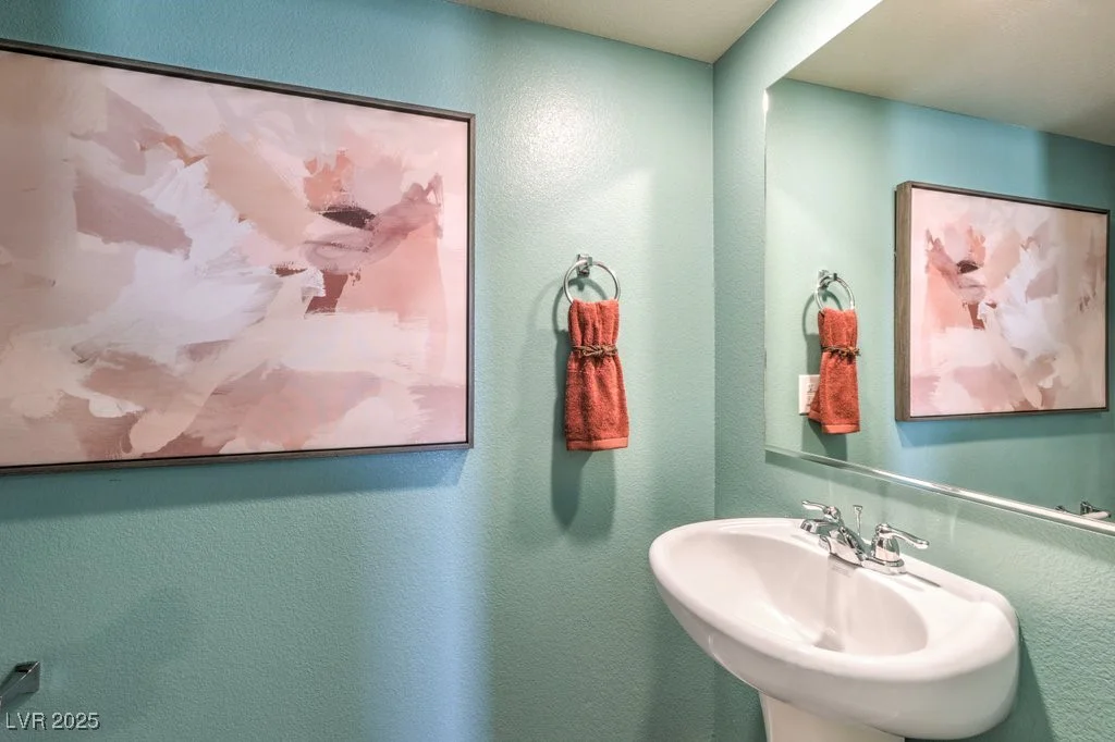 6105 Aster Garden, North Las Vegas, NV 89081