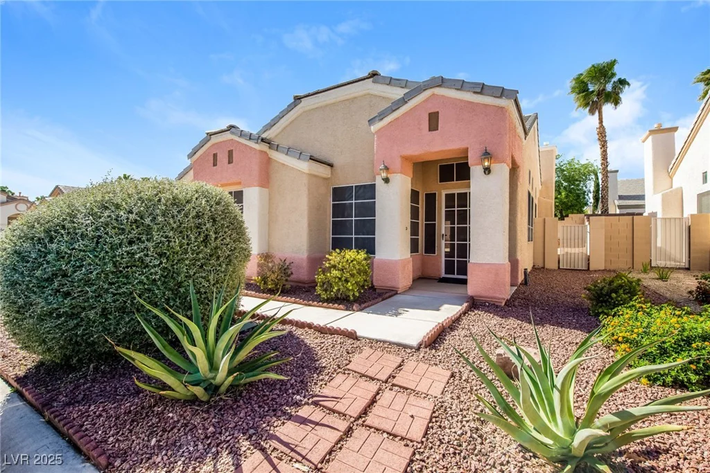 8205 Harrogate, Las Vegas, NV 89129