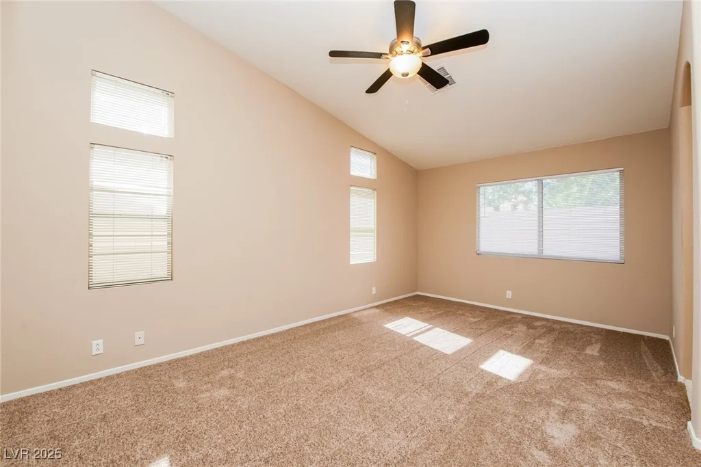 8205 Harrogate, Las Vegas, NV 89129