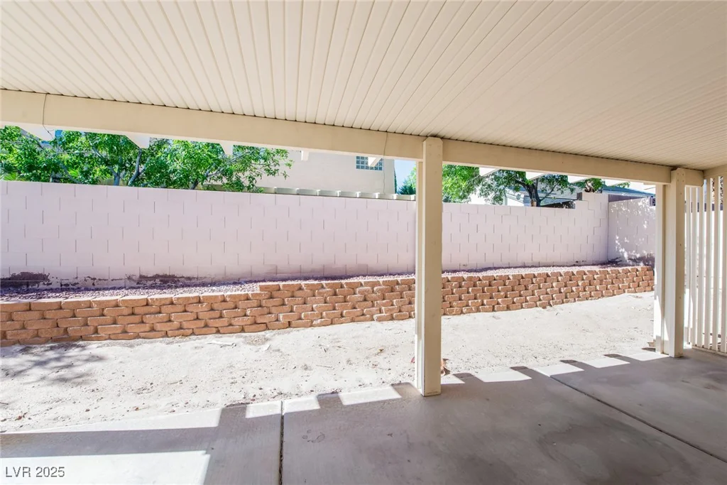 8205 Harrogate, Las Vegas, NV 89129