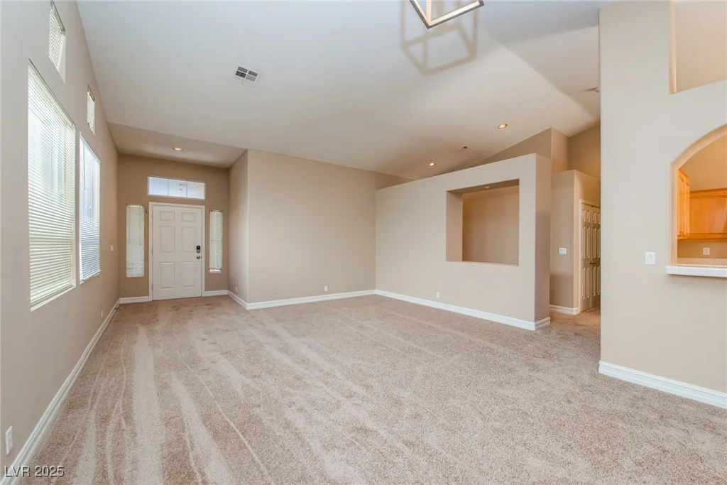 8205 Harrogate, Las Vegas, NV 89129