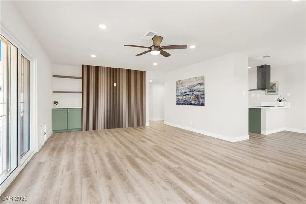2559 Winterwood, Las Vegas, NV 89142