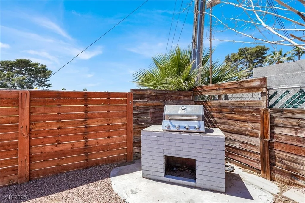 2559 Winterwood, Las Vegas, NV 89142