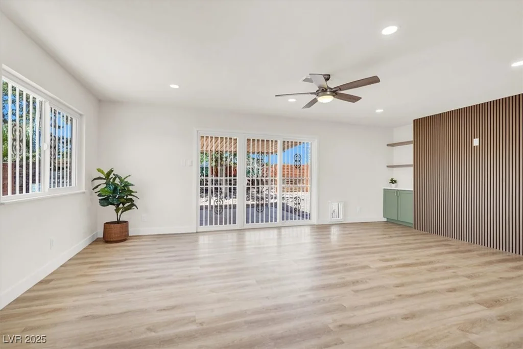 2559 Winterwood, Las Vegas, NV 89142