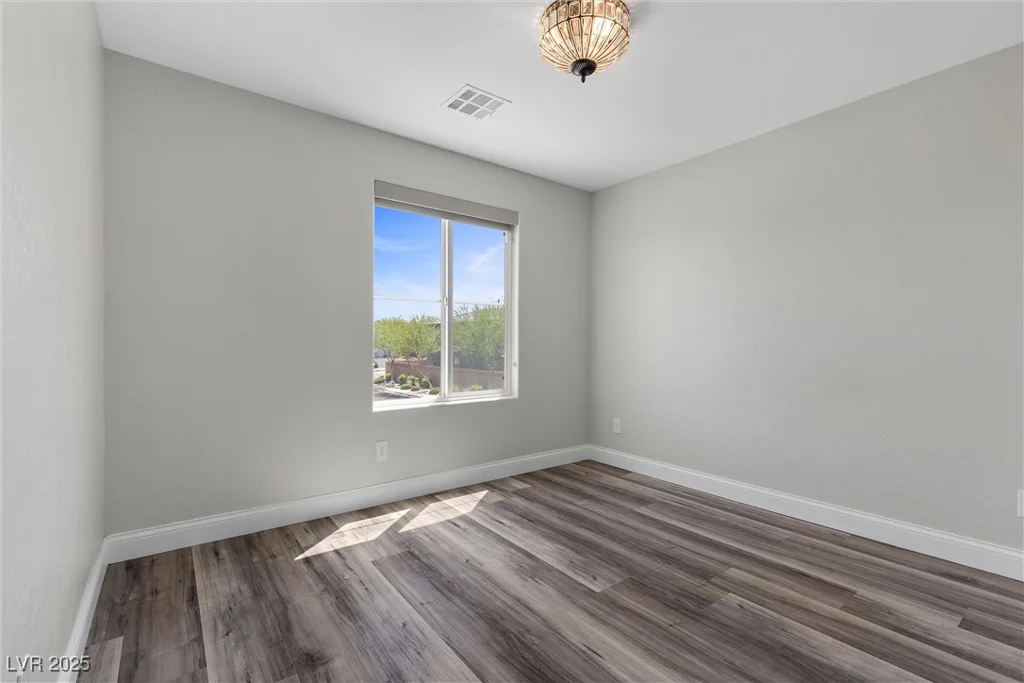 9430 Isla Lee, Las Vegas, NV 89178