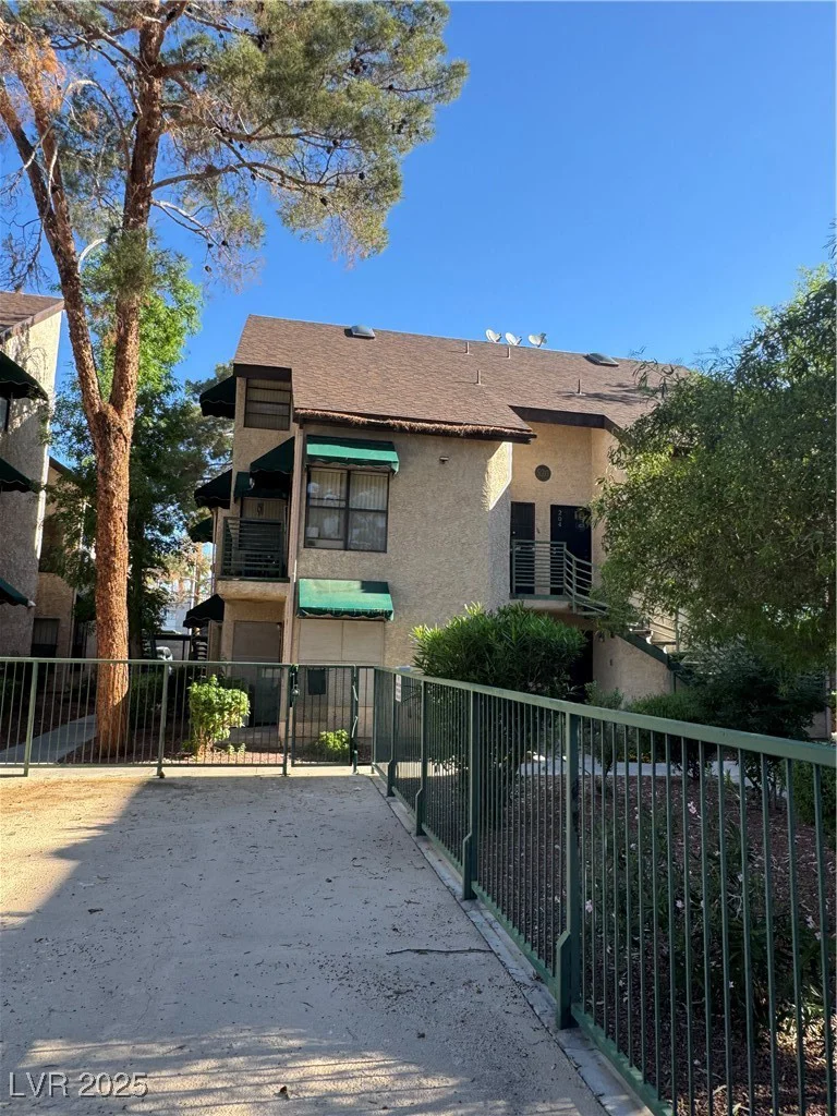 520 Elm, Las Vegas, NV 89169