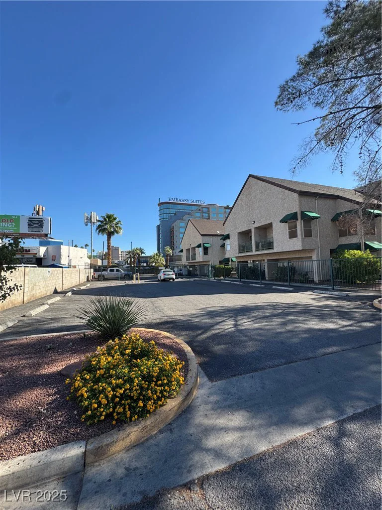 520 Elm, Las Vegas, NV 89169