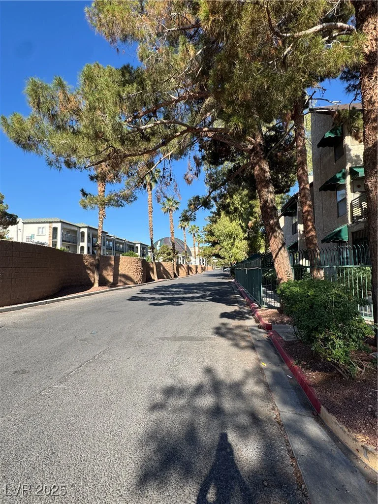 520 Elm, Las Vegas, NV 89169