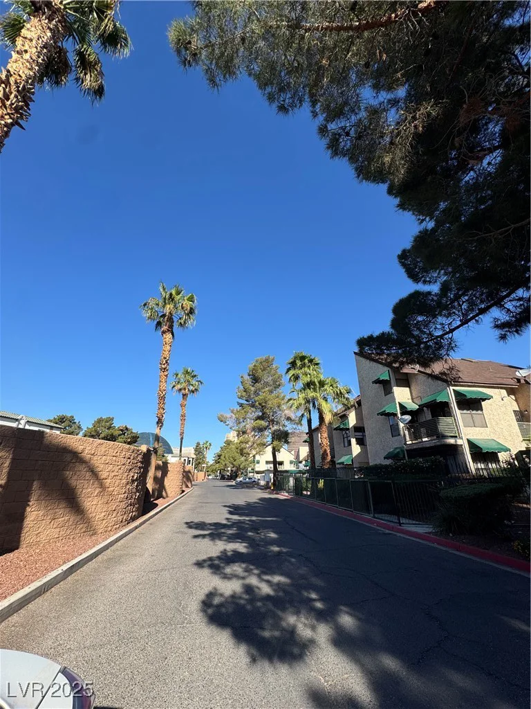 520 Elm, Las Vegas, NV 89169