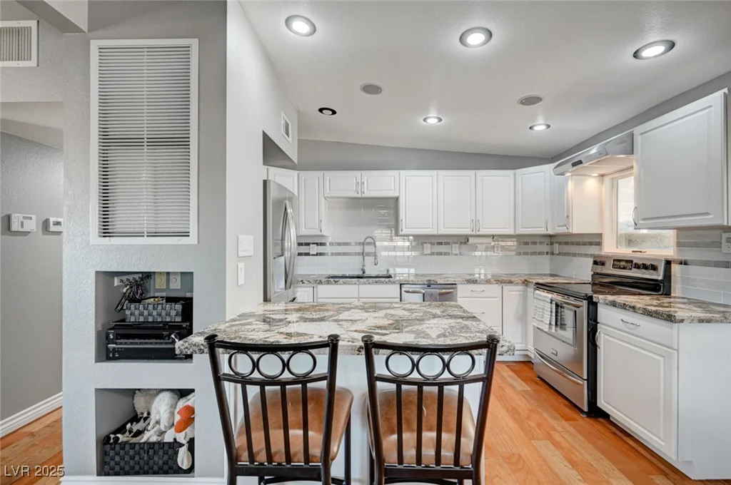 4284 Parkdale, Las Vegas, NV 89121