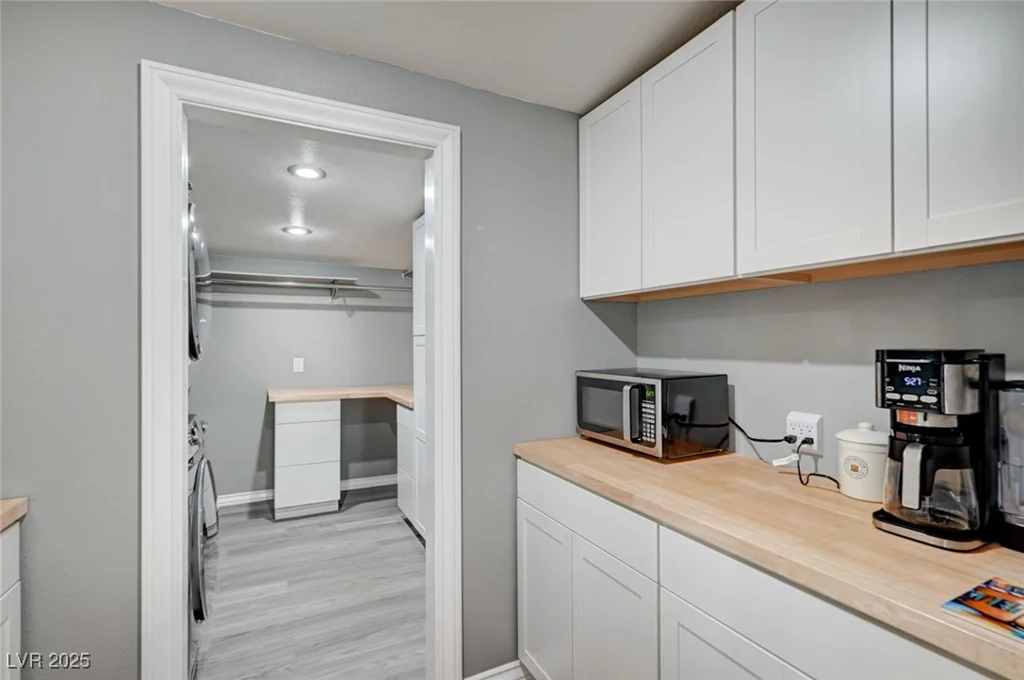 4284 Parkdale, Las Vegas, NV 89121