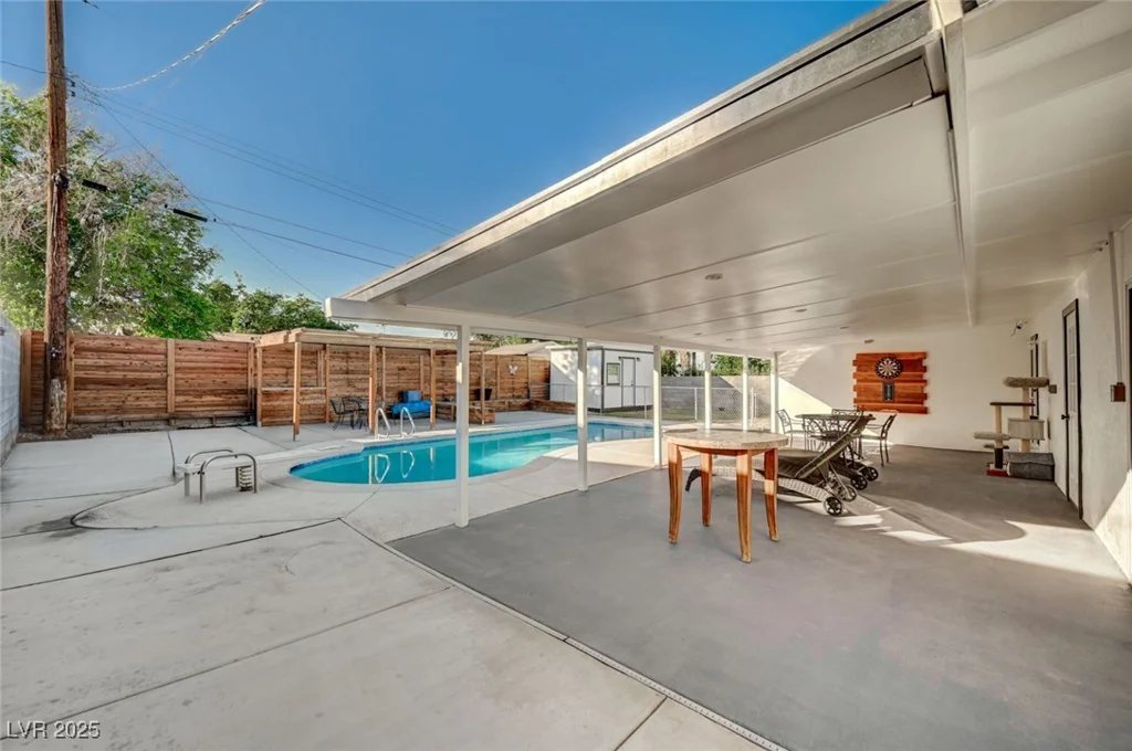 4284 Parkdale, Las Vegas, NV 89121
