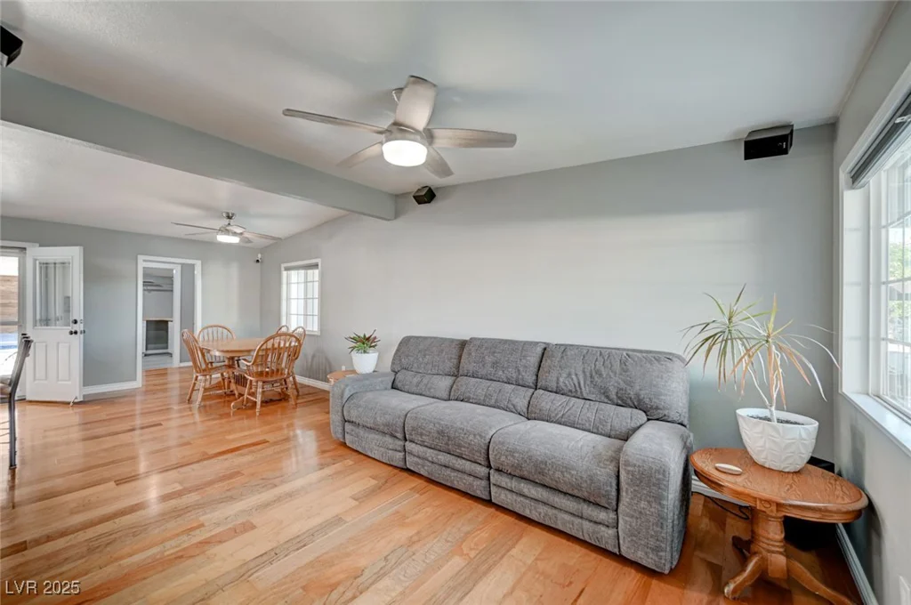 4284 Parkdale, Las Vegas, NV 89121