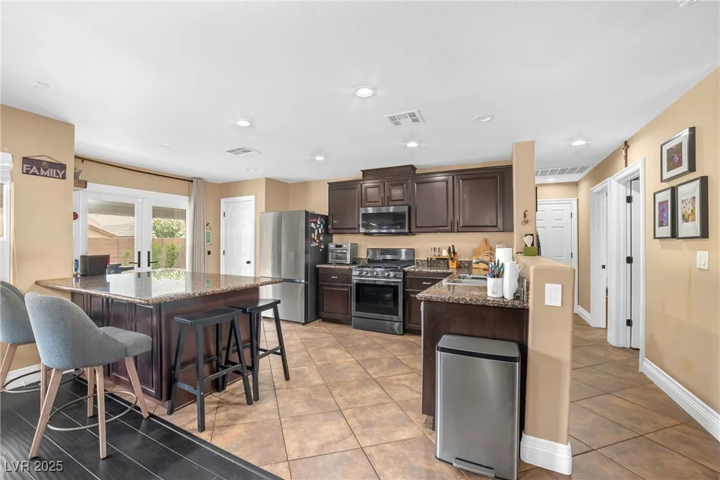 5021 Apache Valley, Las Vegas, NV 89131