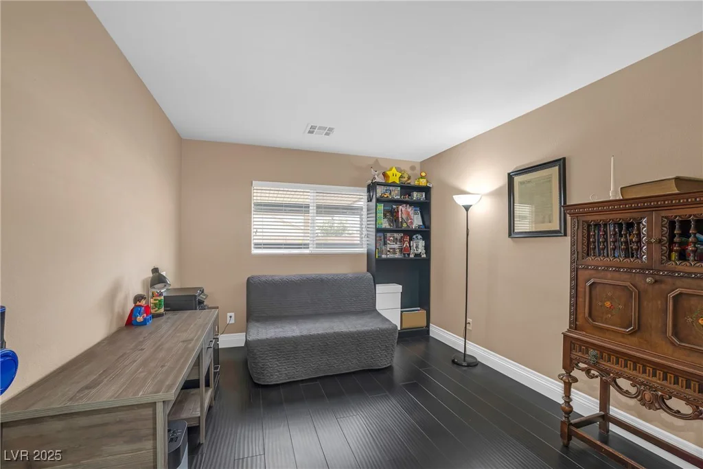 5021 Apache Valley, Las Vegas, NV 89131