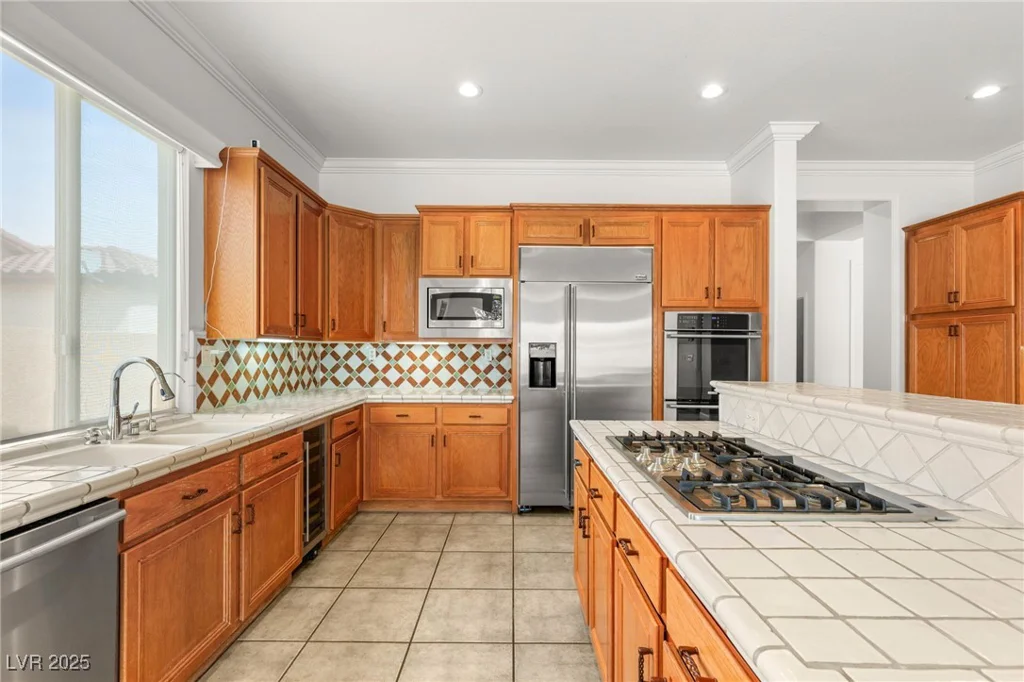 215 Great Gable, Las Vegas, NV 89183