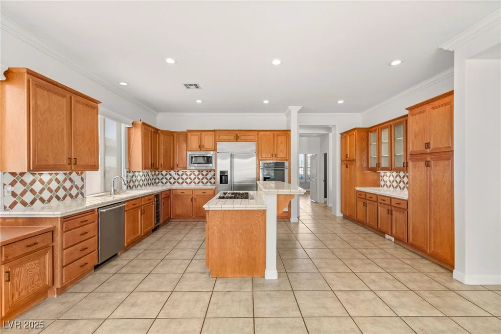 215 Great Gable, Las Vegas, NV 89183