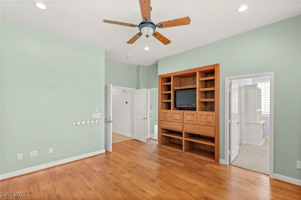 215 Great Gable, Las Vegas, NV 89183