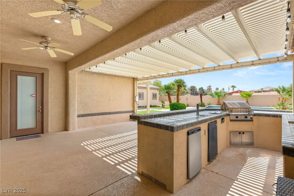 215 Great Gable, Las Vegas, NV 89183