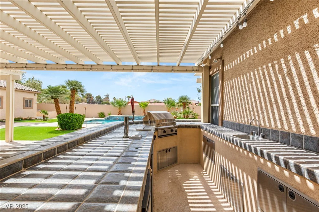 215 Great Gable, Las Vegas, NV 89183