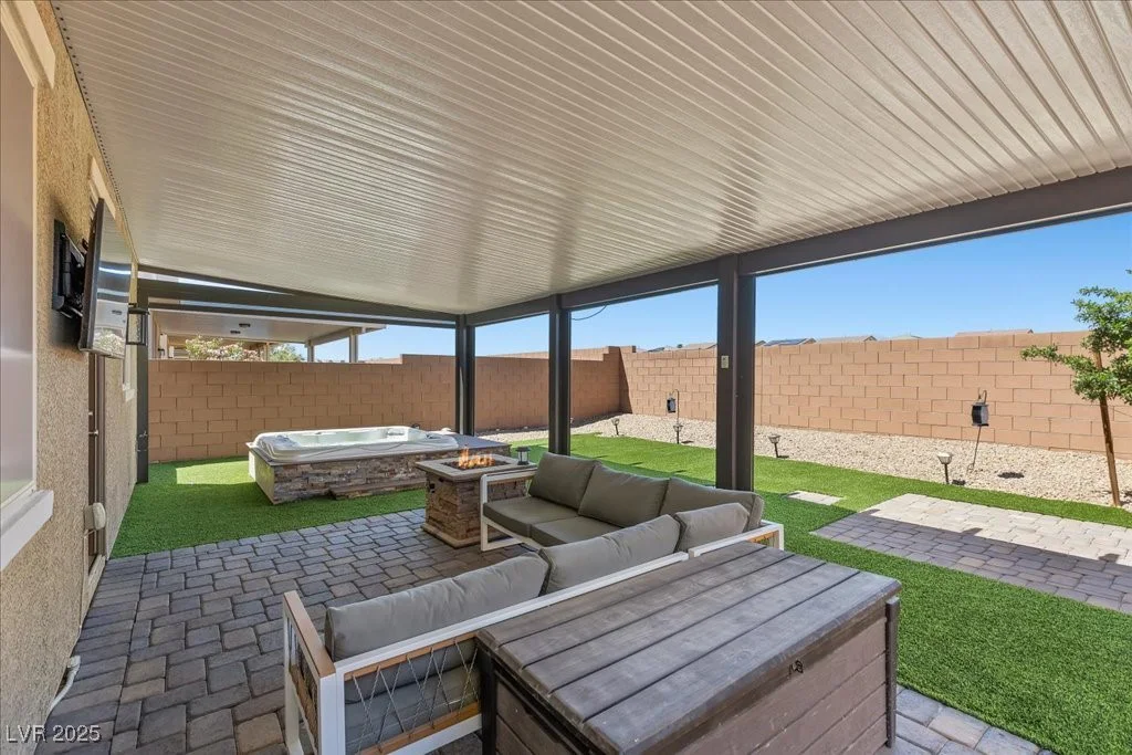8013 Green River Knob, Las Vegas, NV 89113