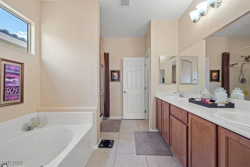 9457 Alma Ridge, Las Vegas, NV 89178