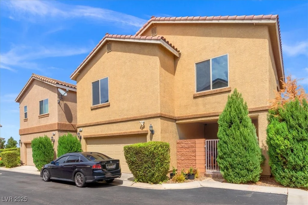 9457 Alma Ridge, Las Vegas, NV 89178