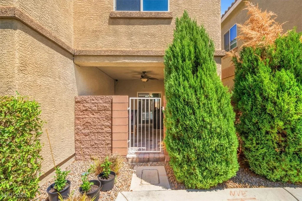 9457 Alma Ridge, Las Vegas, NV 89178