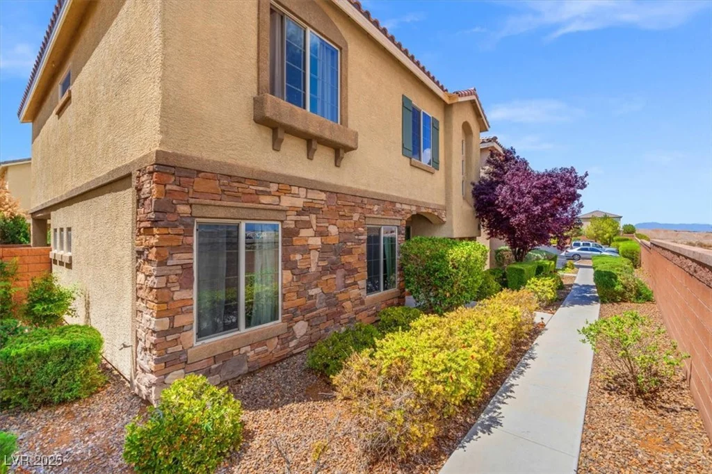 9457 Alma Ridge, Las Vegas, NV 89178
