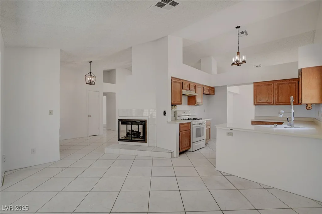 6432 Jean Lee, Las Vegas, NV 89108