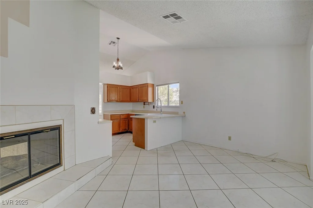 6432 Jean Lee, Las Vegas, NV 89108