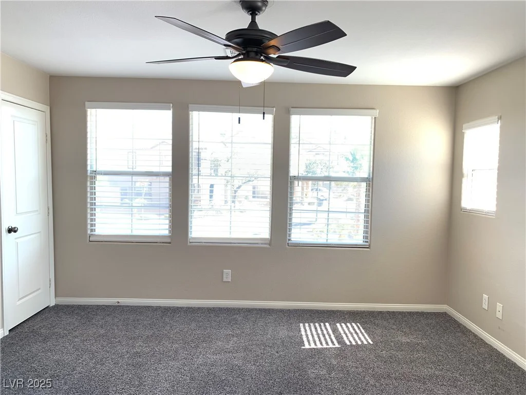 1152 Paradise Desert, Henderson, NV 89002
