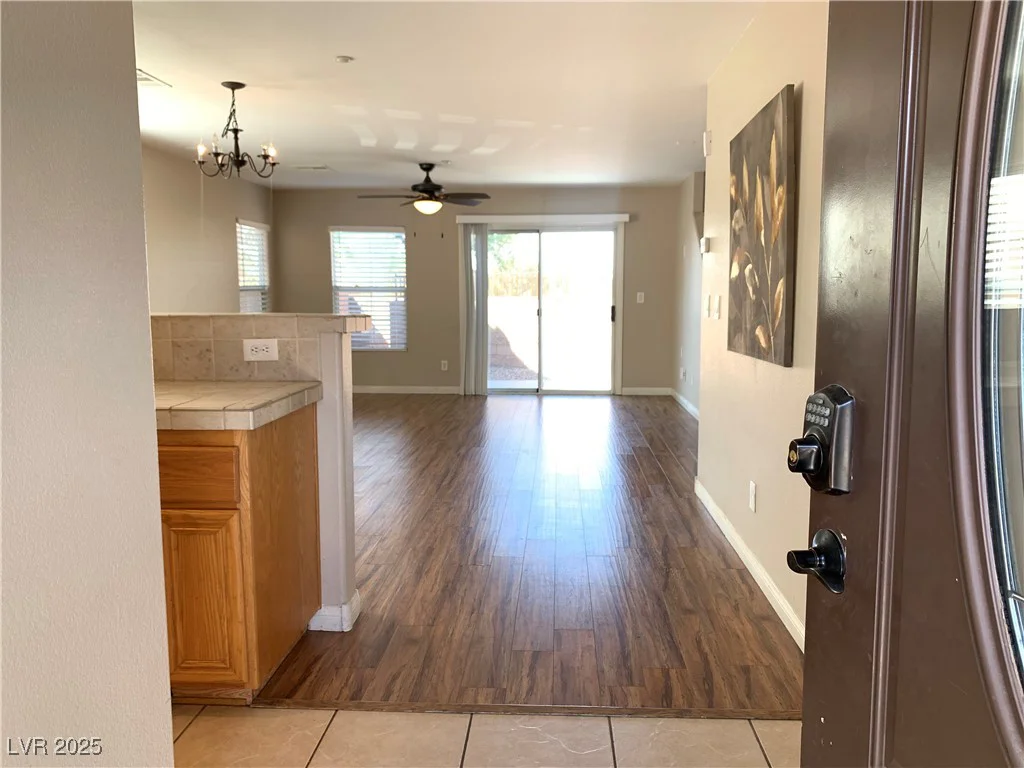 1152 Paradise Desert, Henderson, NV 89002