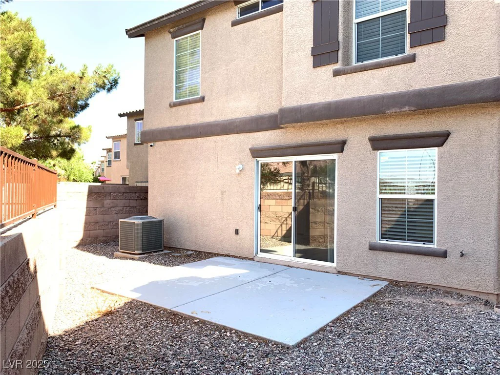 1152 Paradise Desert, Henderson, NV 89002