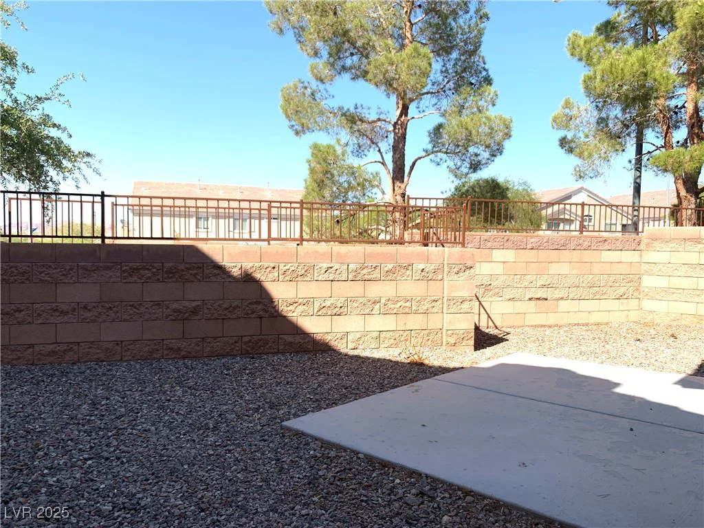 1152 Paradise Desert, Henderson, NV 89002