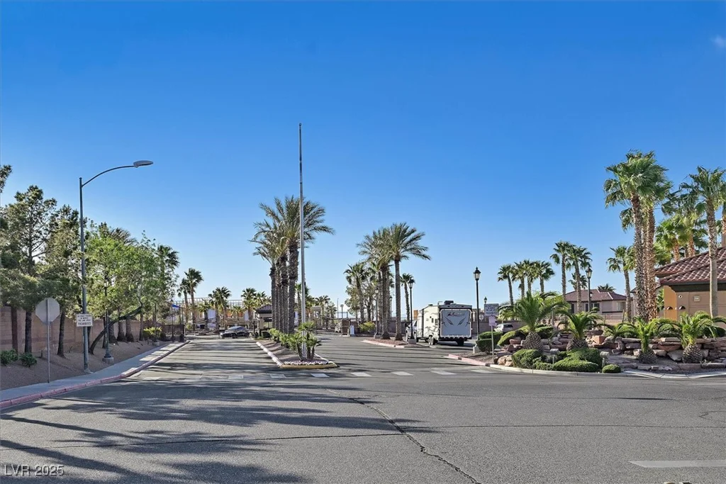 1152 Paradise Desert, Henderson, NV 89002