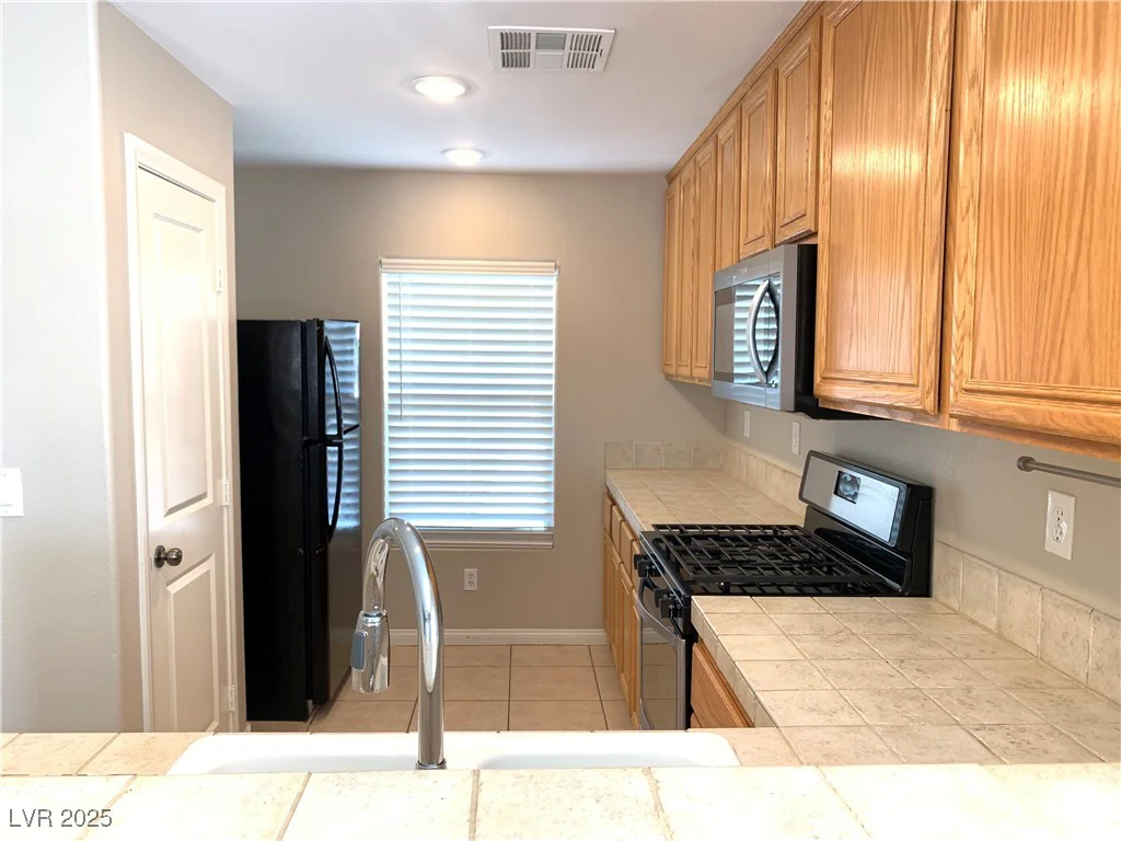 1152 Paradise Desert, Henderson, NV 89002