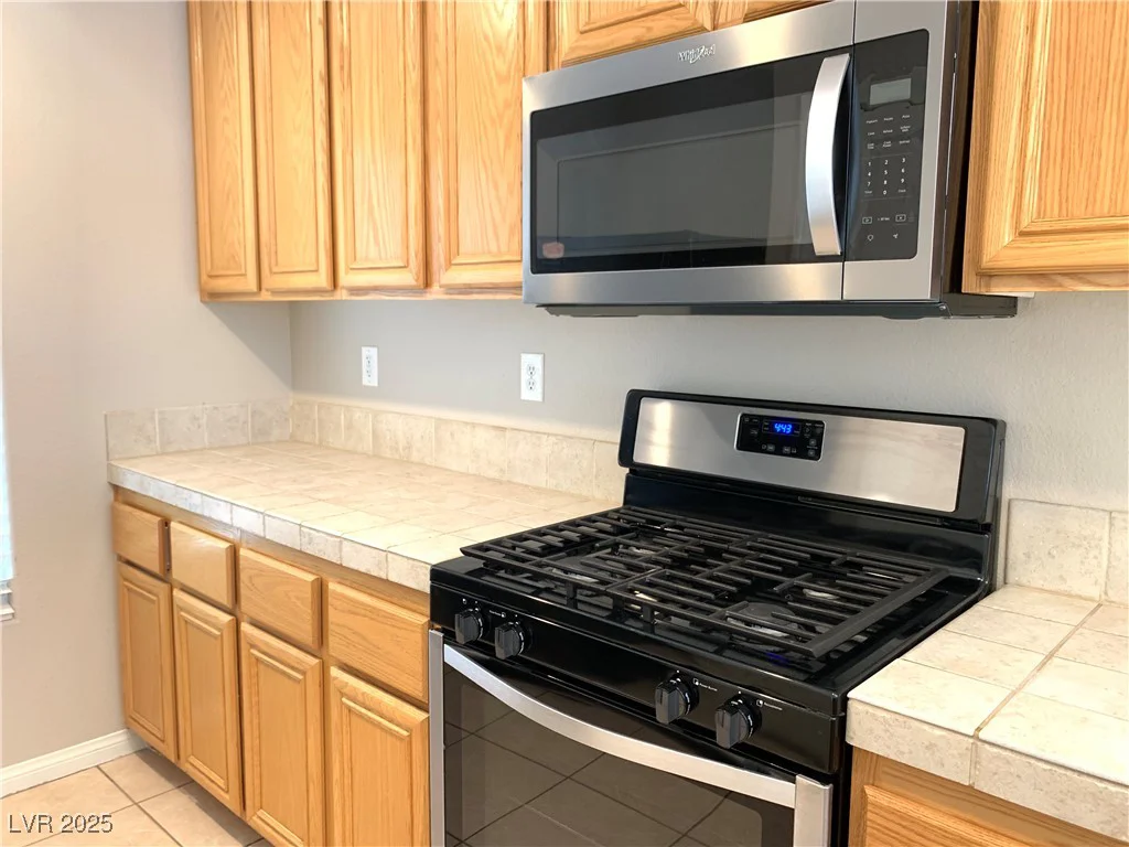 1152 Paradise Desert, Henderson, NV 89002