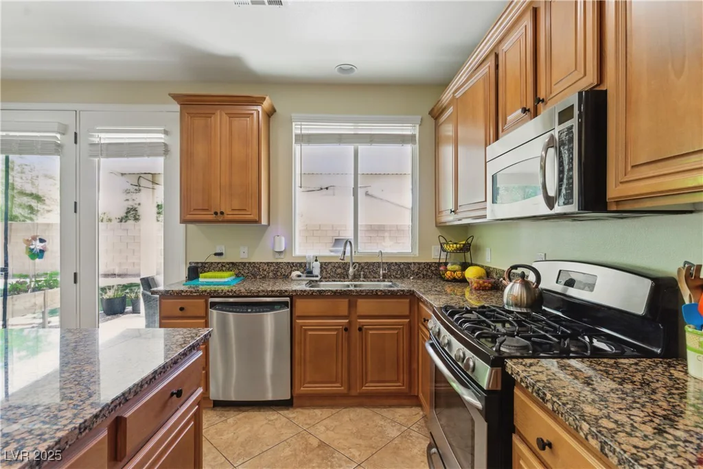 7417 Horizon Rock, Las Vegas, NV 89179