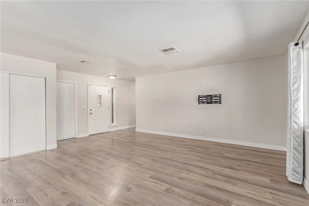 4745 Madrigal, Las Vegas, NV 89122